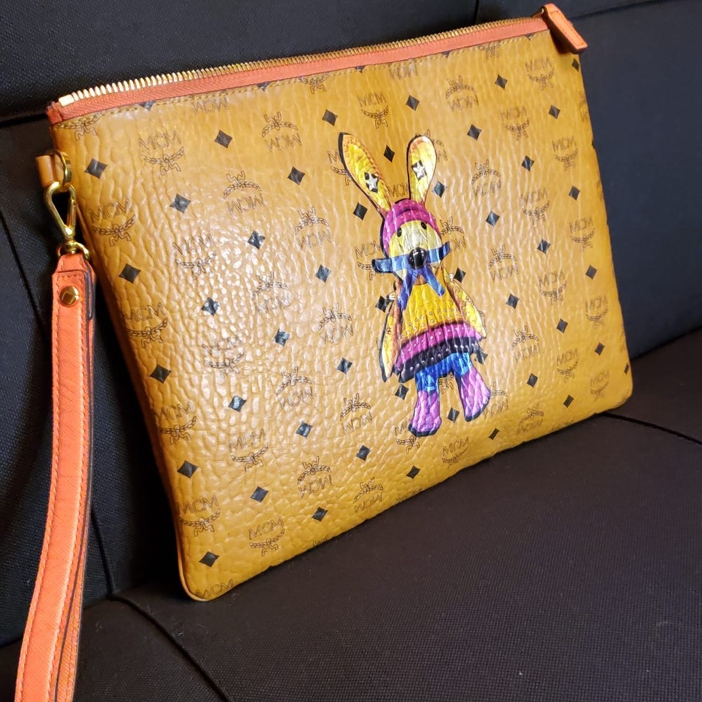 MCM clutch limited edition
